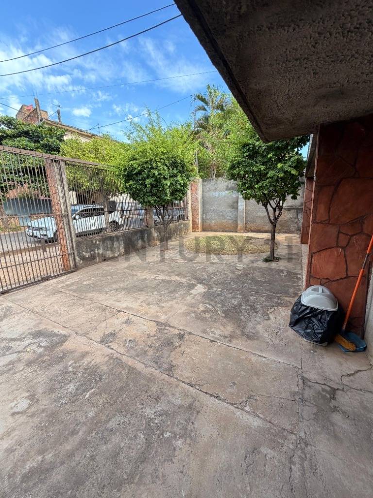 OFERTA CASA A PRECIO DE TERRENO - BARRIO VILLA AURELIA - 2