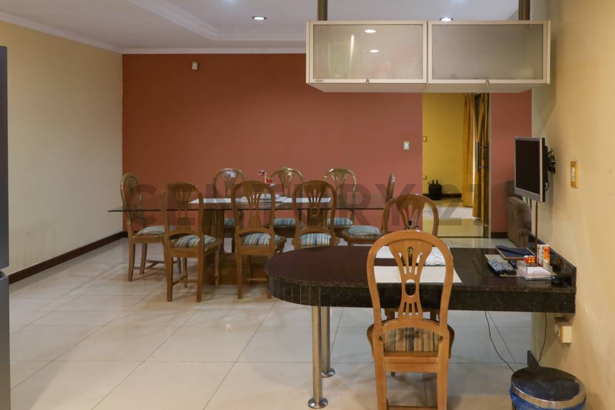 En venta residencia en Villa Aurelia - 11