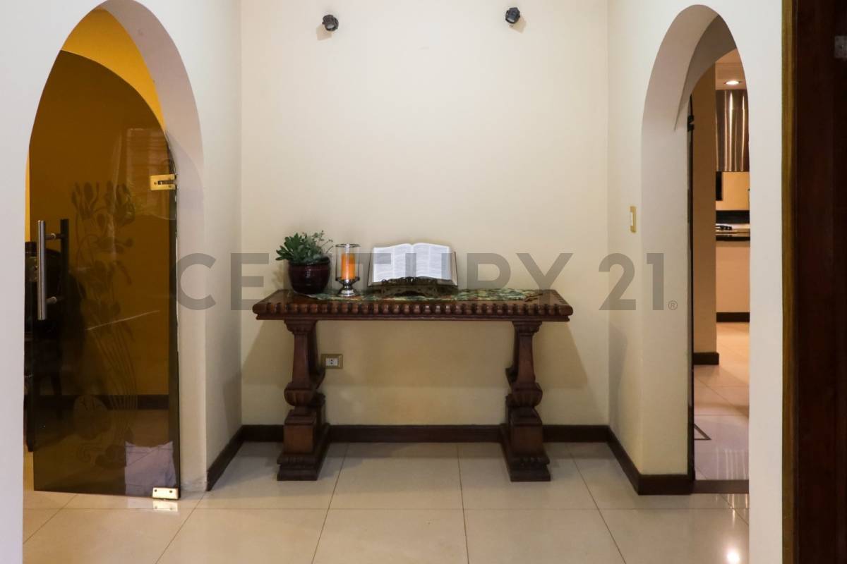 En venta residencia en Villa Aurelia - 15