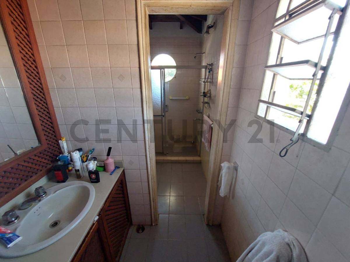 VENDO CASA EN ESQUINA - VILLA MORRA - imagen 9