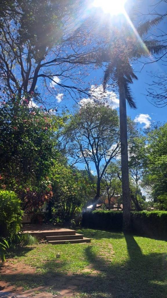 HERMOSA Y AMPLIA PROPIEDAD EN ESQUINA EN ZONA PRIVILEGIADA DE ASUNCIÓN - 3