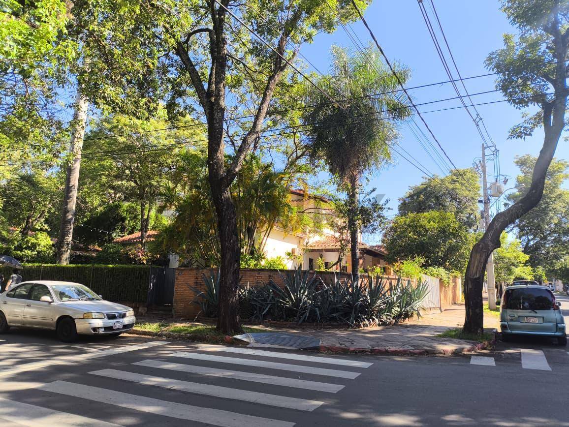 HERMOSA Y AMPLIA PROPIEDAD EN ESQUINA EN ZONA PRIVILEGIADA DE ASUNCIÓN - 5