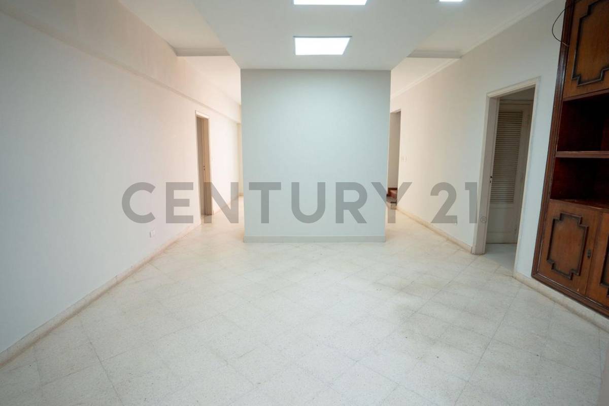 Vendo amplia oficina en Villa Morra Asunción - 7
