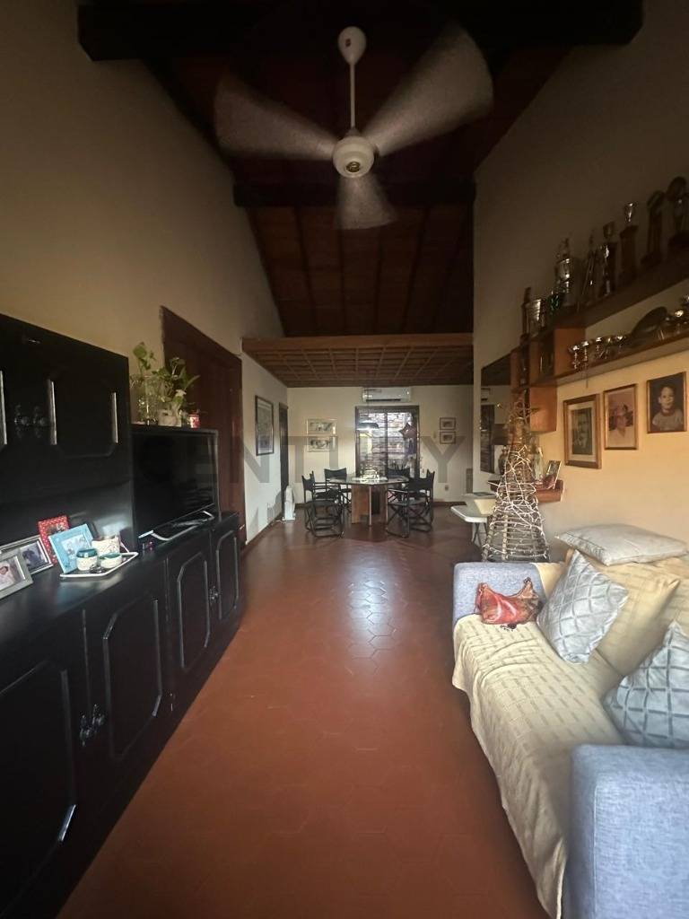 Residencia Barrio Recoleta, sobre 23 de Octubre a 30 m de la Avda. Mcal. López‼️ - 8
