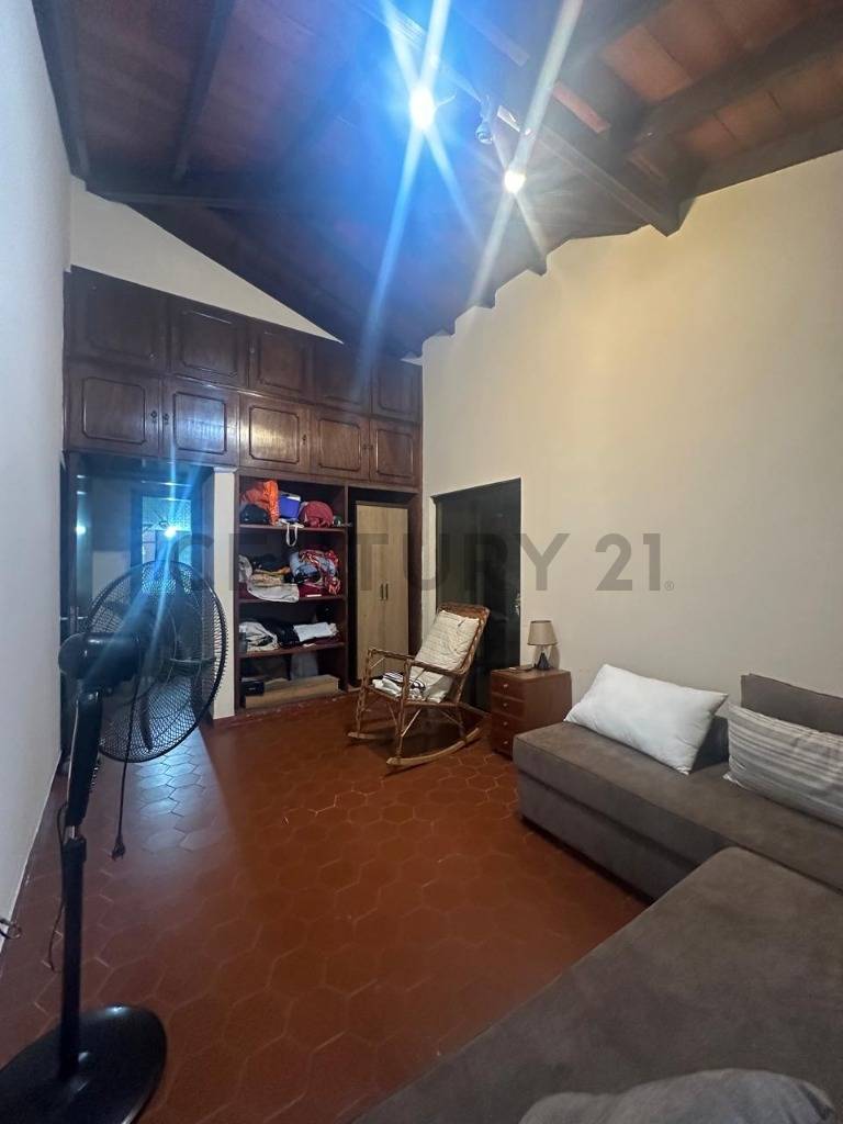 Residencia Barrio Recoleta, sobre 23 de Octubre a 30 m de la Avda. Mcal. López‼️ - 11