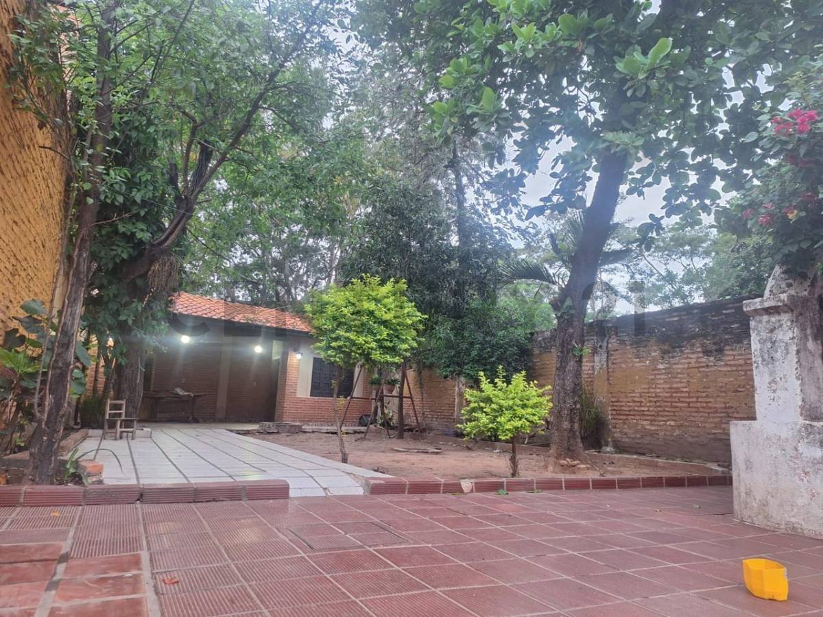 Residencia en zona Distrito Perseverancia - Asuncion - 1