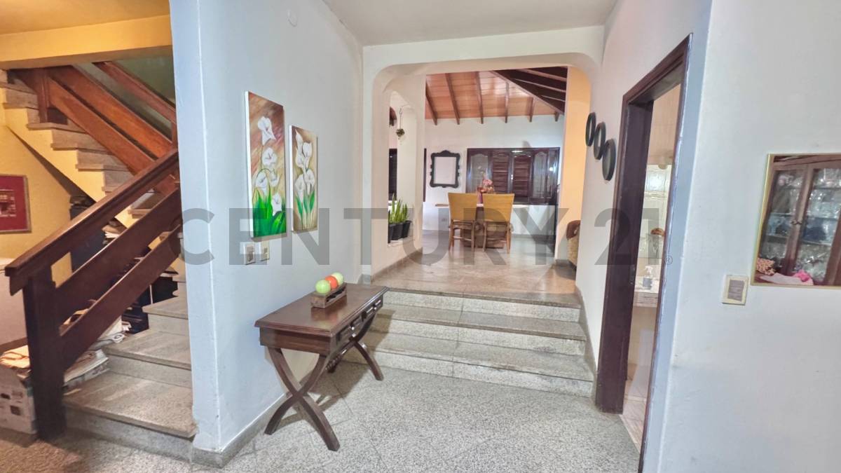 Amplia y moderna casa en Vista ALEGRE - imagen 5