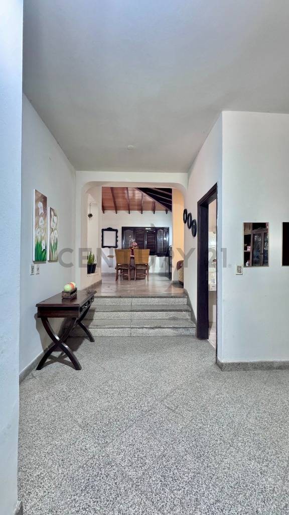 Amplia y moderna casa en Vista ALEGRE - imagen 10