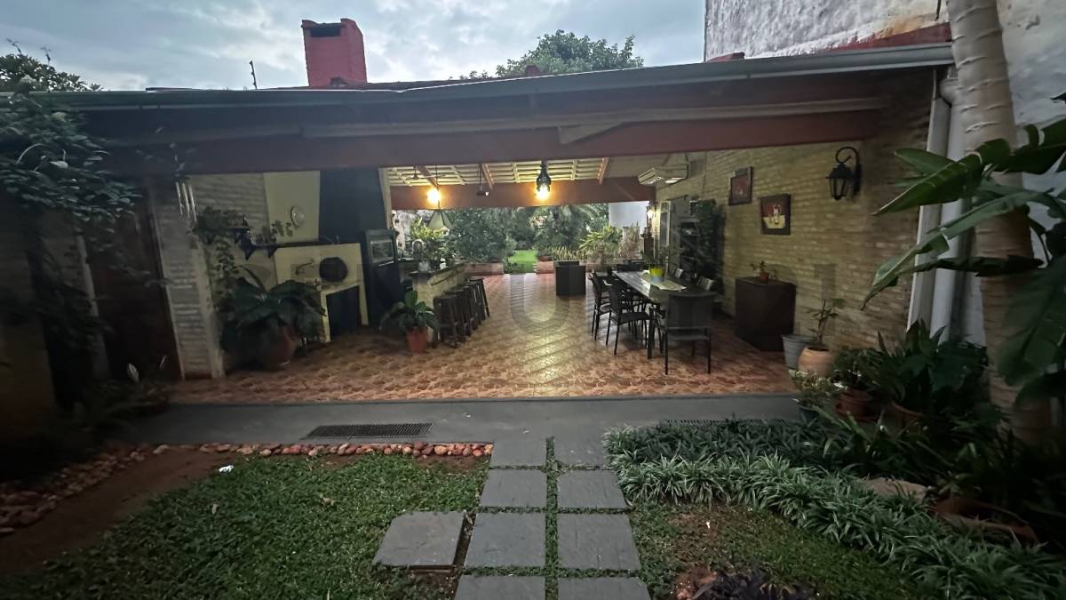 Residencia en el Barrio Vista Alegre en Venta - 2