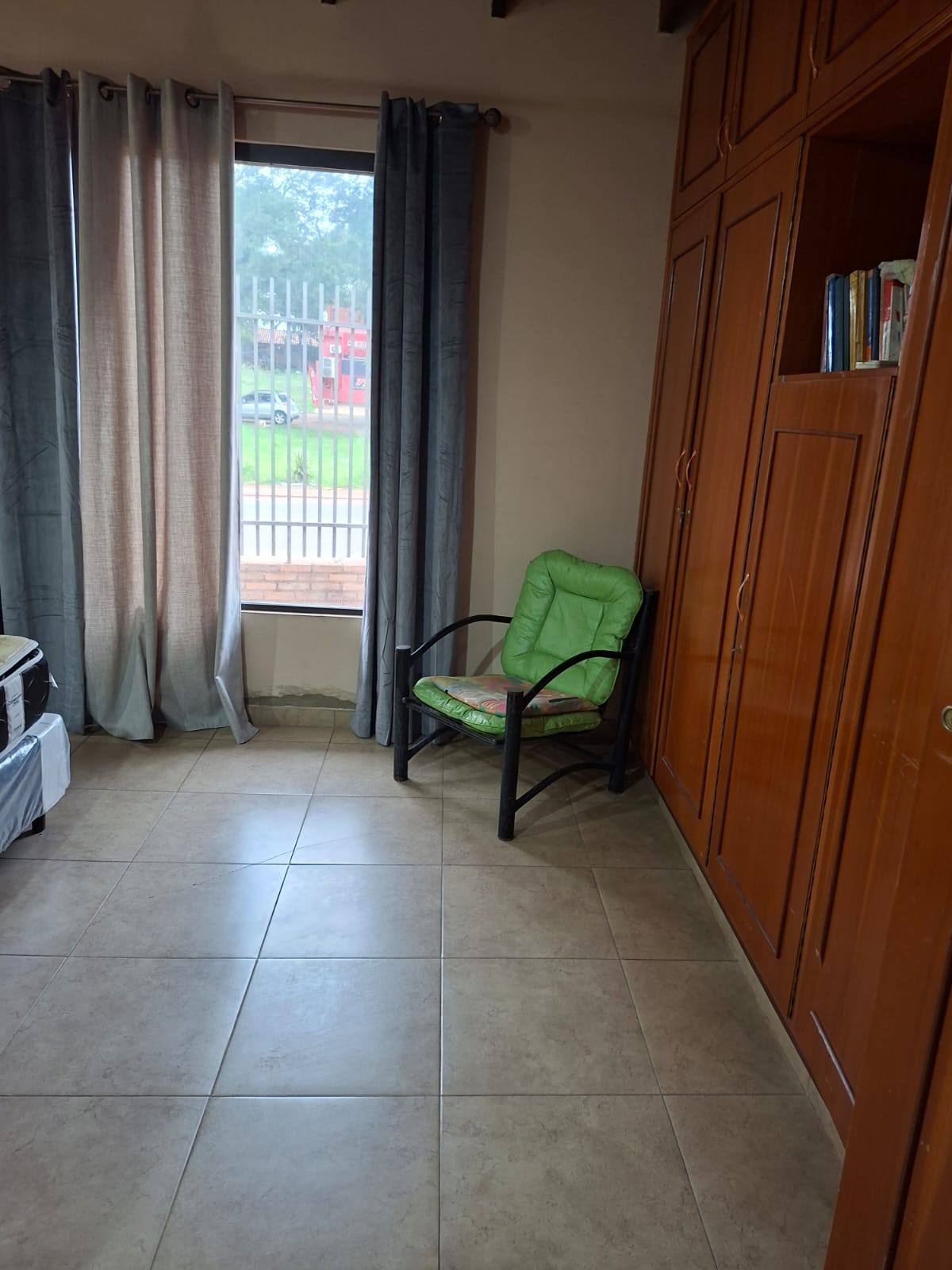 Alquilo Casa con Piscina A 5 minutos del Centro de Luque✨ - imagen 5