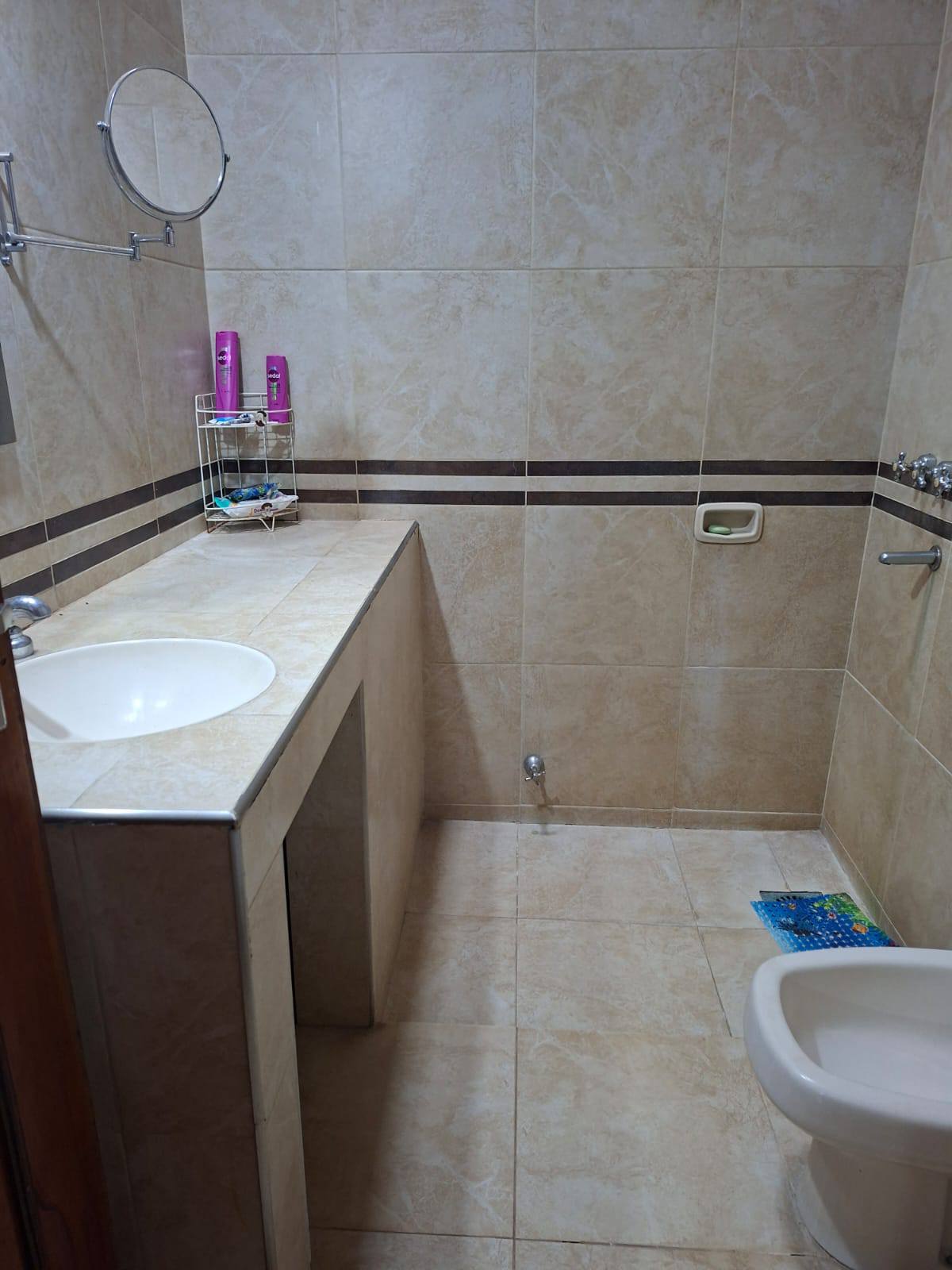 Alquilo Casa con Piscina A 5 minutos del Centro de Luque✨ - imagen 9