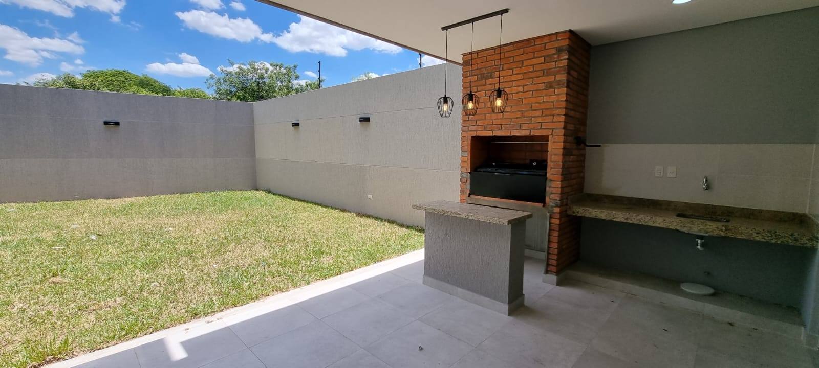 ALQUILO HERMOSO DUPLEX EN LUQUE CON FINAS TERMINACIONES - 5