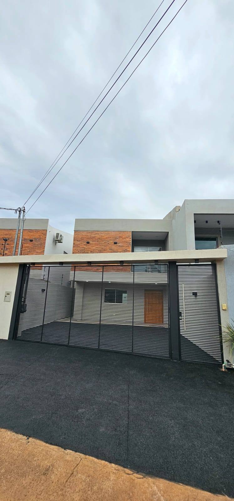ALQUILO HERMOSO DUPLEX EN LUQUE CON FINAS TERMINACIONES - 13