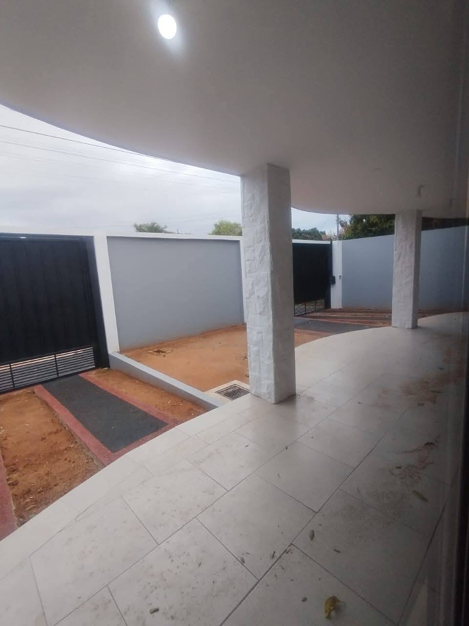 🏡 Casa en alquiler – San Lorenzo, a pasos de Ruta 1 - 6