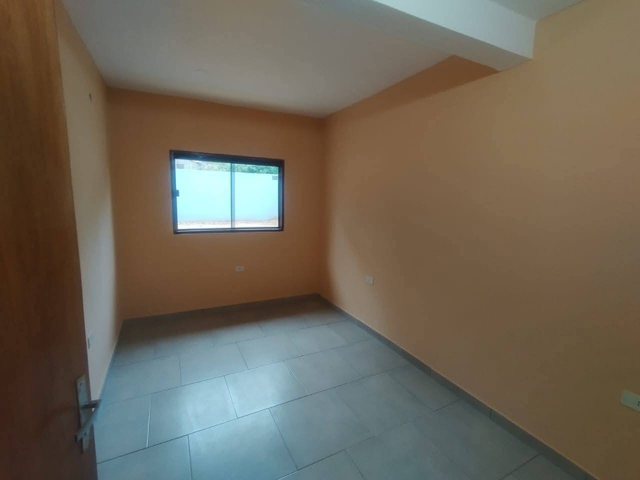 🏡 Casa en alquiler – San Lorenzo, a pasos de Ruta 1 - 13