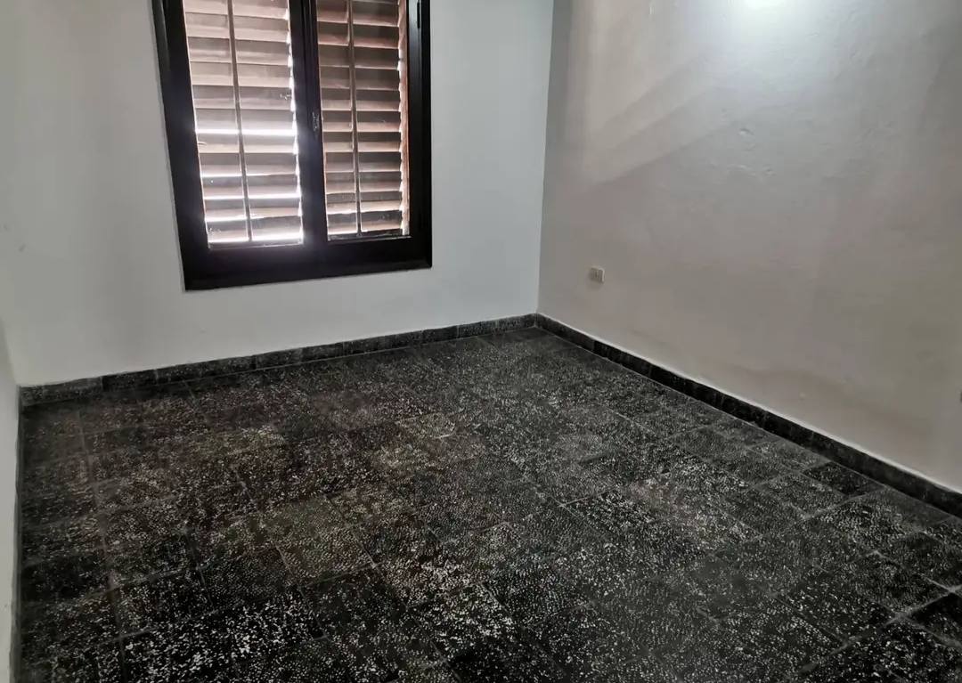 ALQUILO CHALET  EN BARRIO STMA TRINIDAD - 7