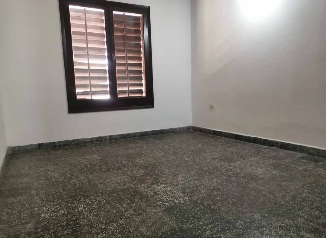 ALQUILO CHALET  EN BARRIO STMA TRINIDAD - 8