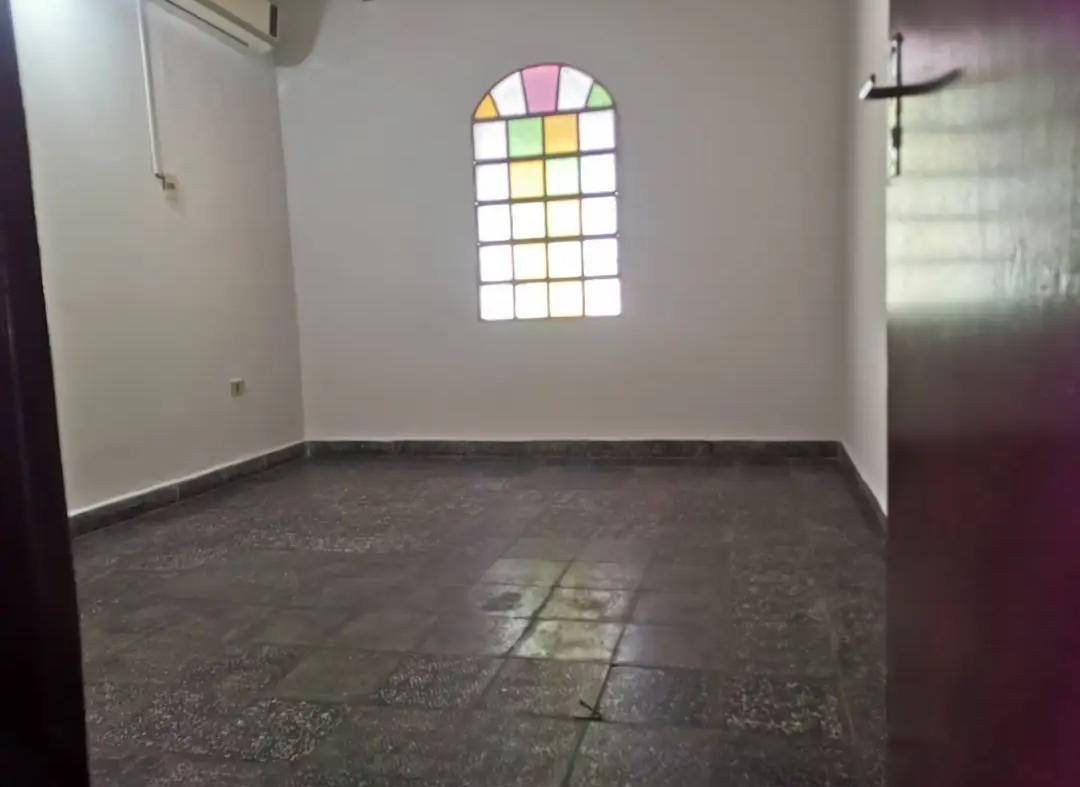 ALQUILO CHALET  EN BARRIO STMA TRINIDAD - 9