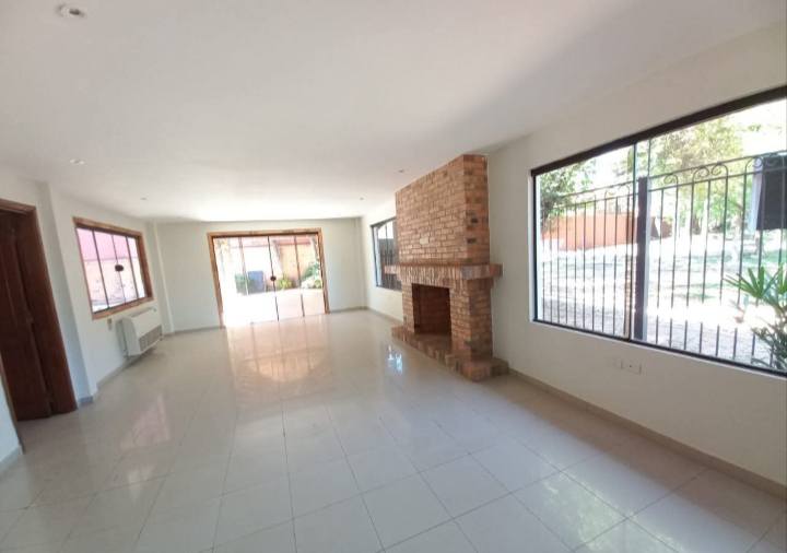 ALQUILO HERMOSA CASA EN FERNANDO DE LA MORA - imagen 9