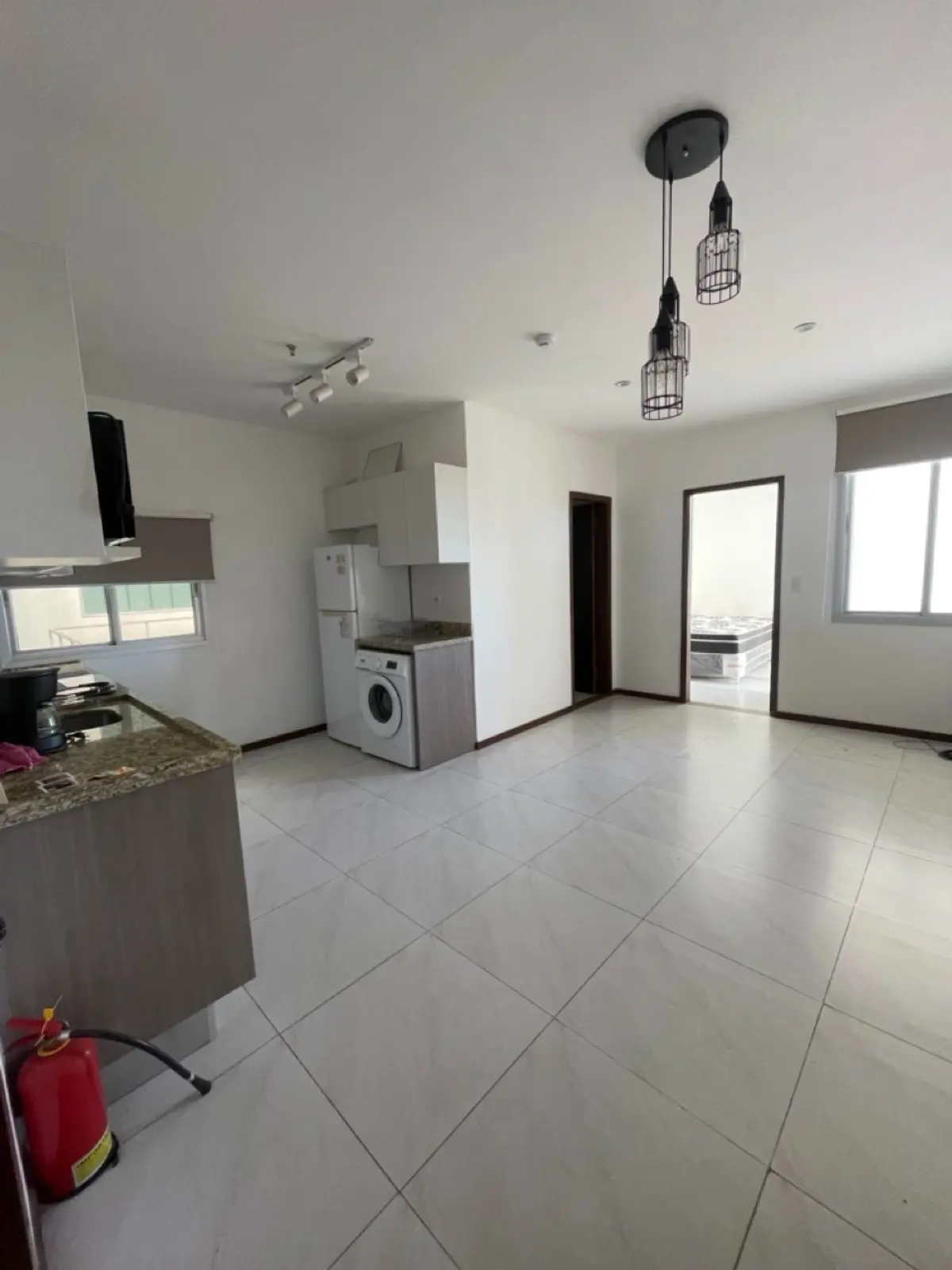 Departamento de 1 dormitorio en el Edif Rembrandt, Los Laureles, Villa Morra - 8