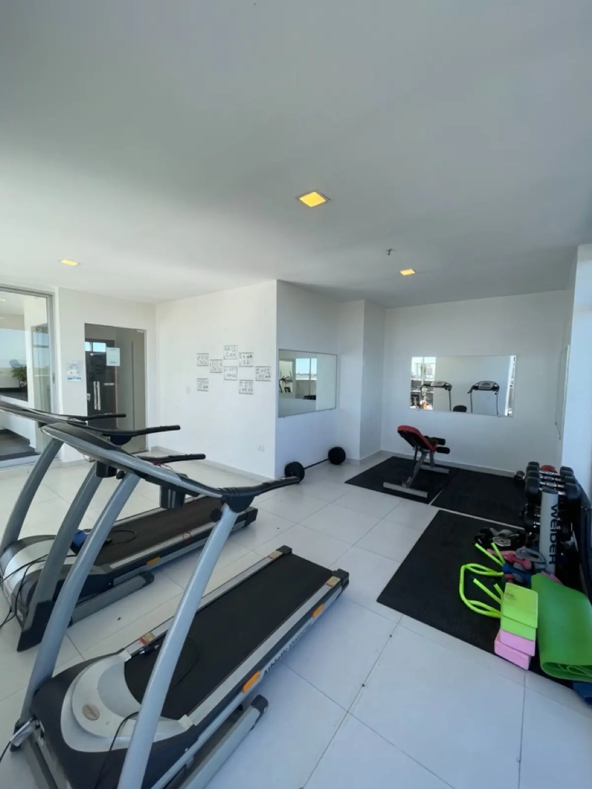 Departamento de 1 dormitorio en el Edif Rembrandt, Los Laureles, Villa Morra - 14