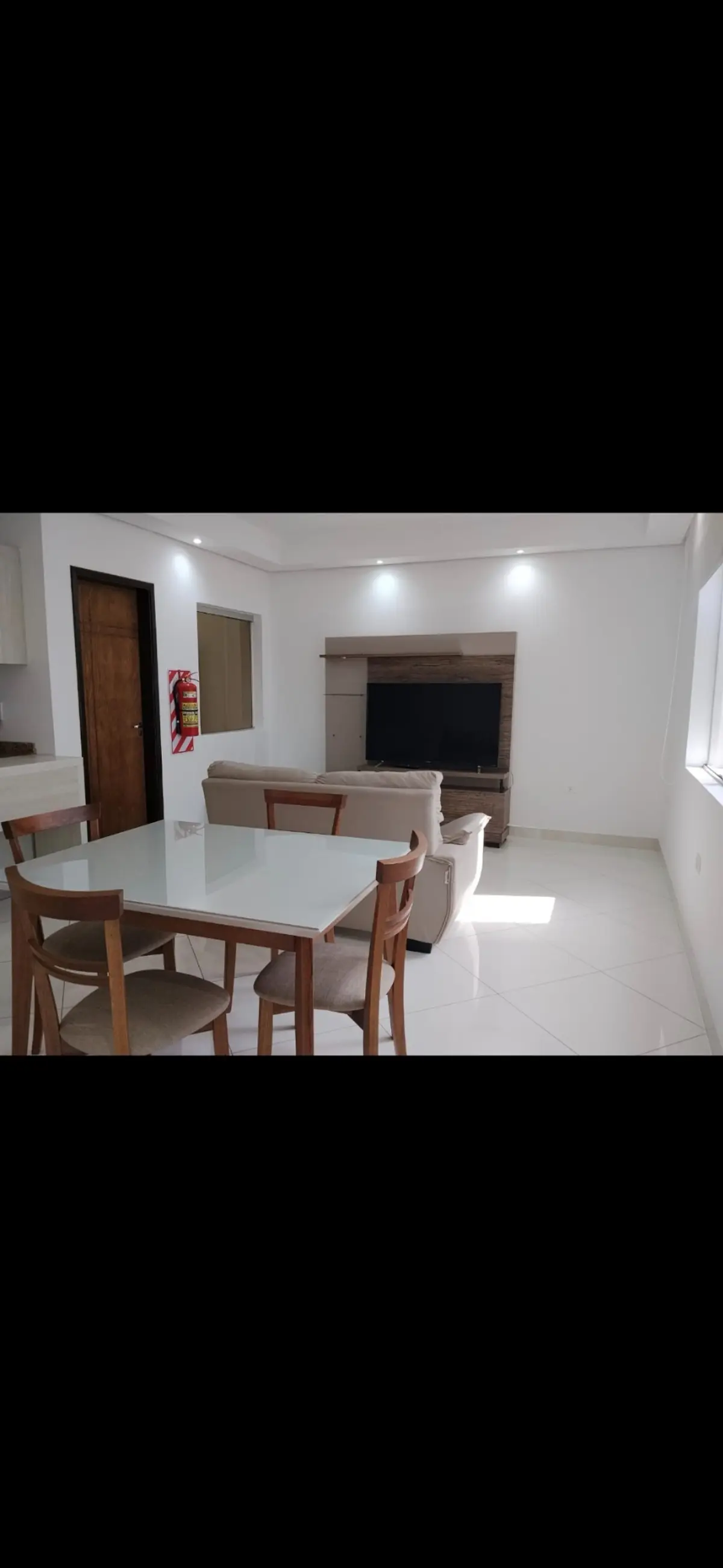 Alquilo Amplio departamento de 1 dormitorio amoblado en Villa Morra -85 m2* - imagen 2