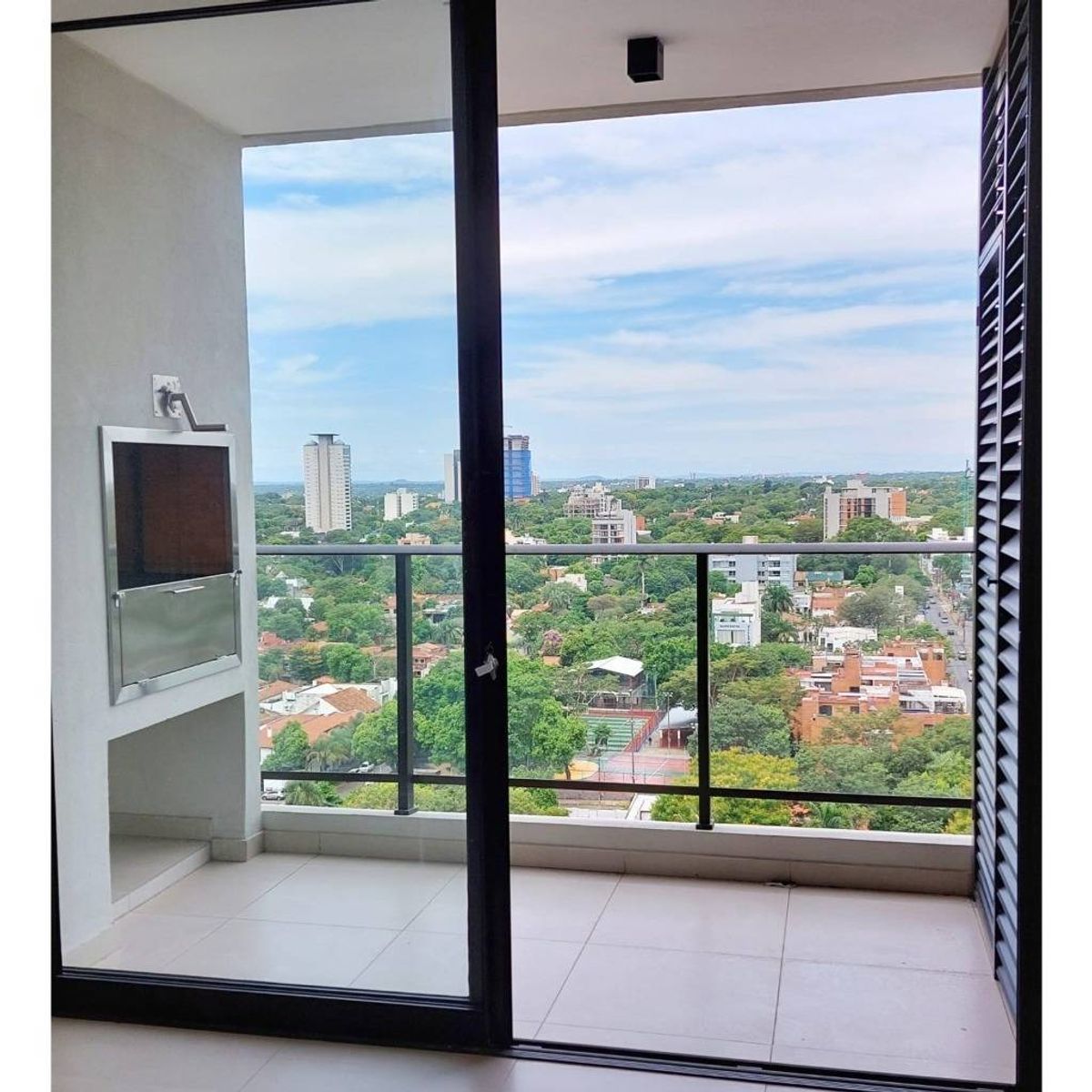 Alquilo departamento de 1 dormitorio en pleno Villa Morra - 2