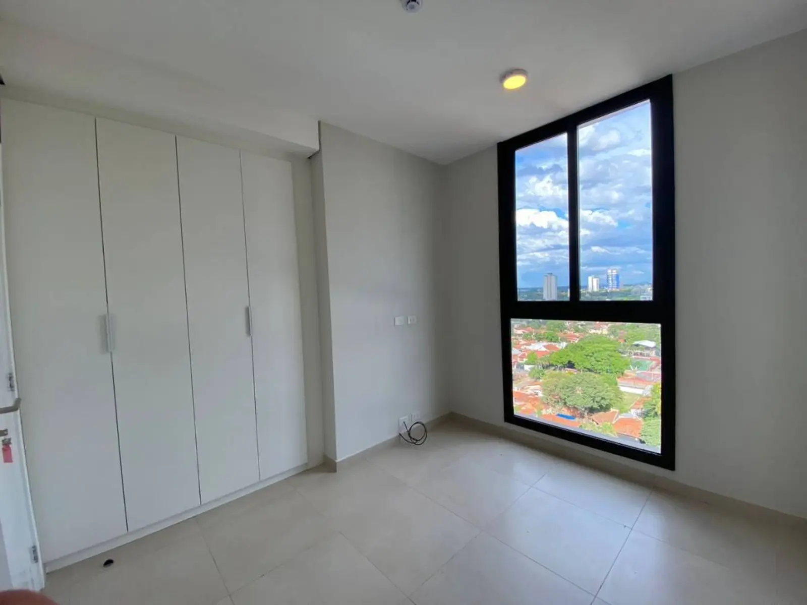 Alquilo departamento de 1 dormitorio en pleno Villa Morra - 6