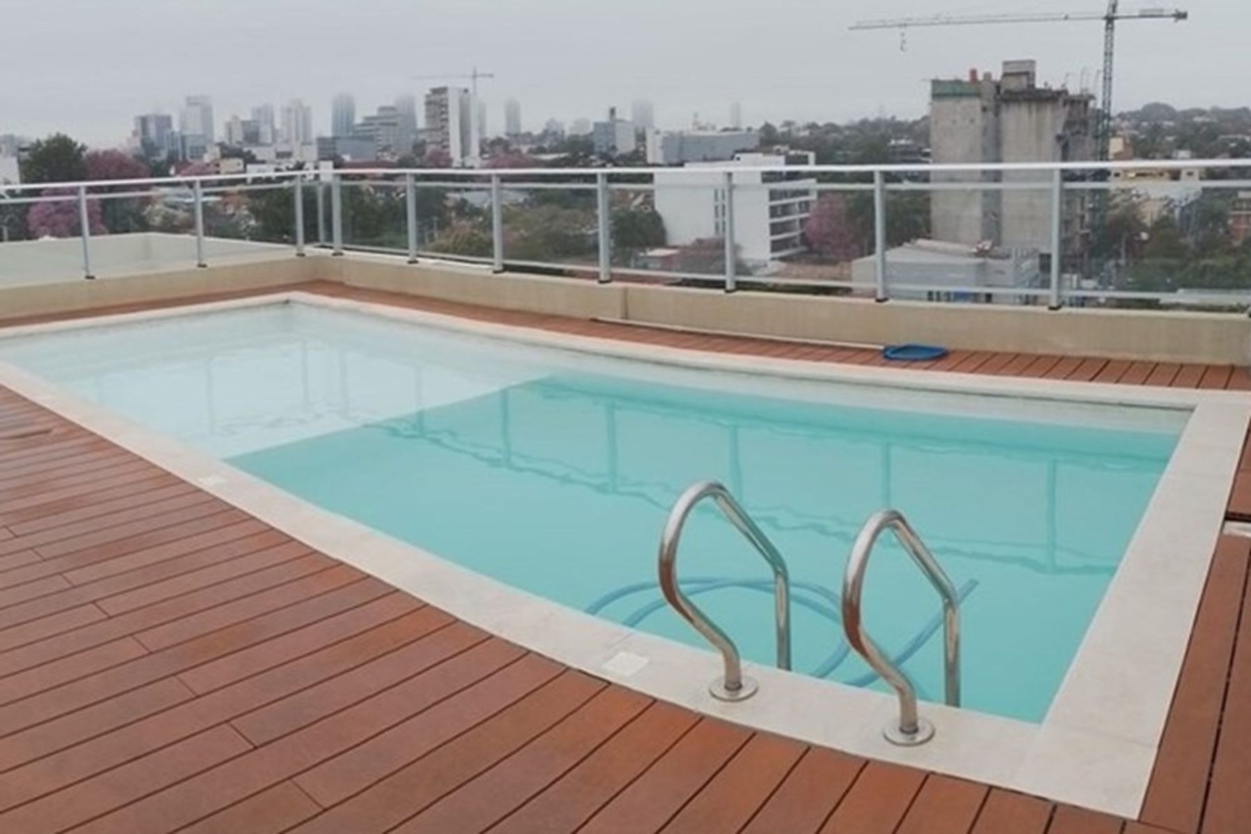 Alquilo Dpto. Moderno en Villa Morra, Asunción. - 9