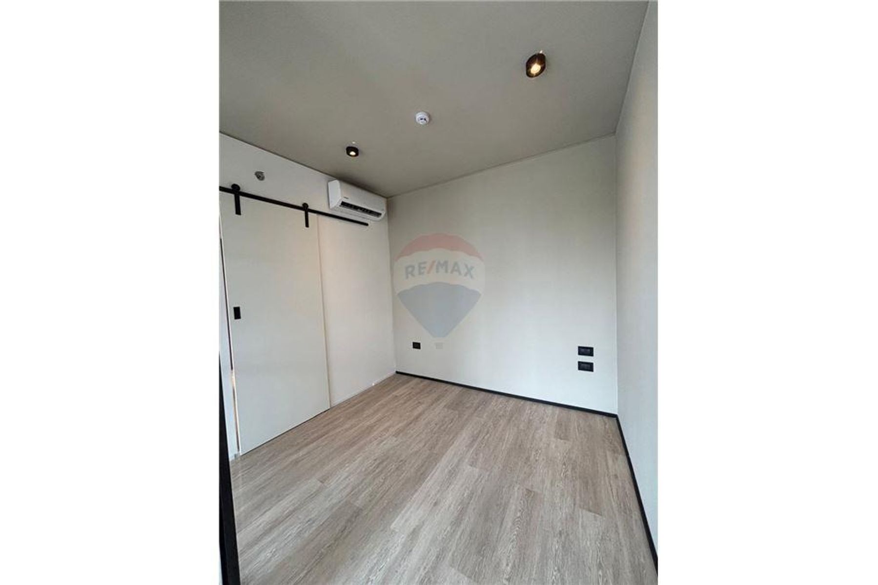 Fantástico Departamento De 1 Dormitorio A Estrenar En Villa Morra - 3