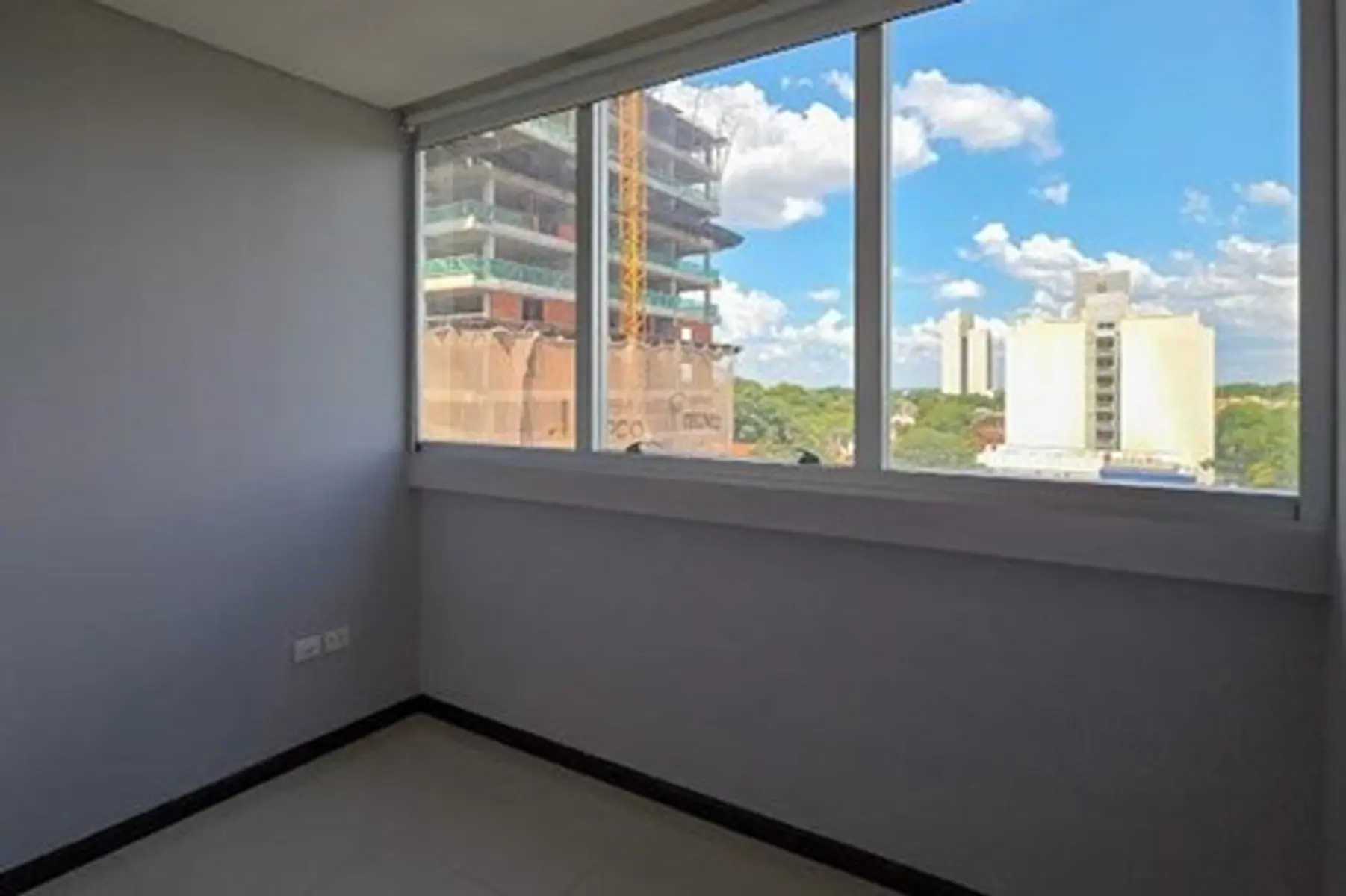Departamento Exclusivo En Miami Tower - Viví En Las Alturas - 5