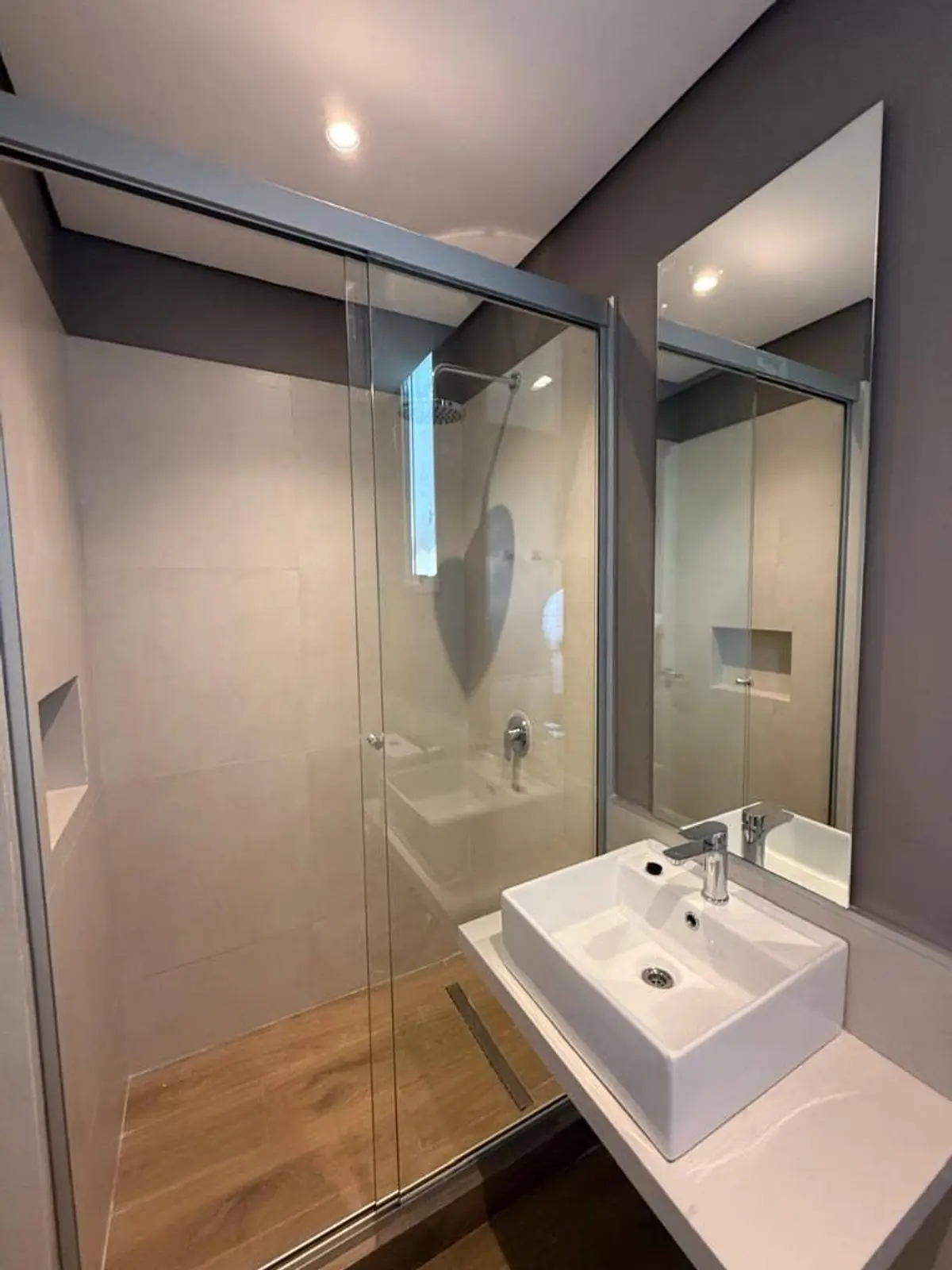 ALQUILER – Departamento de 1 dormitorio a Estrenar Barrio Villamorra. - 4
