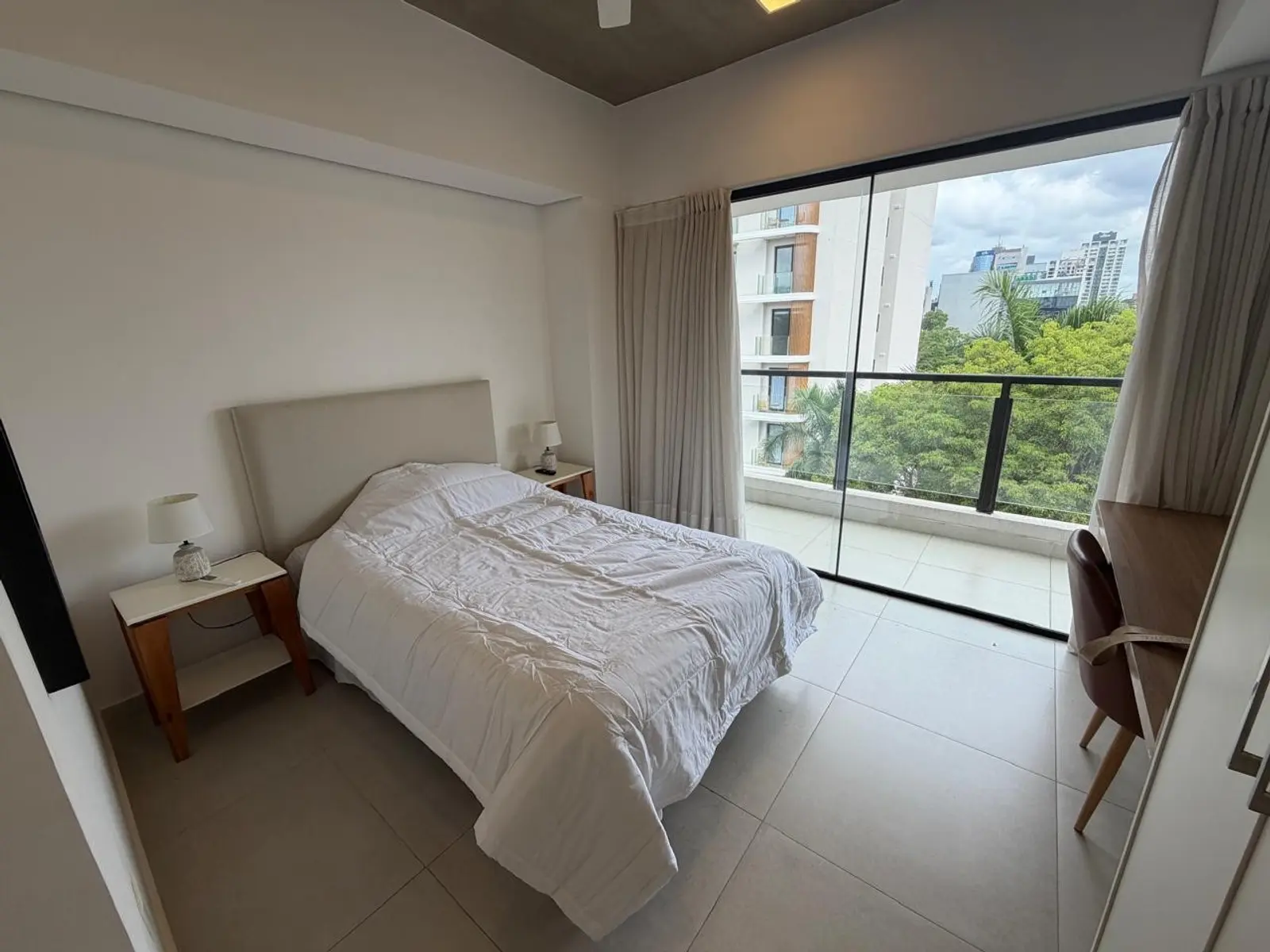 ALQUILO HERMOSO PENTHOUSE AMOBLADO CON TERRAZA PRIVADA QUINCHO,PISCINA. BARRIO VILLA MORRA - 6