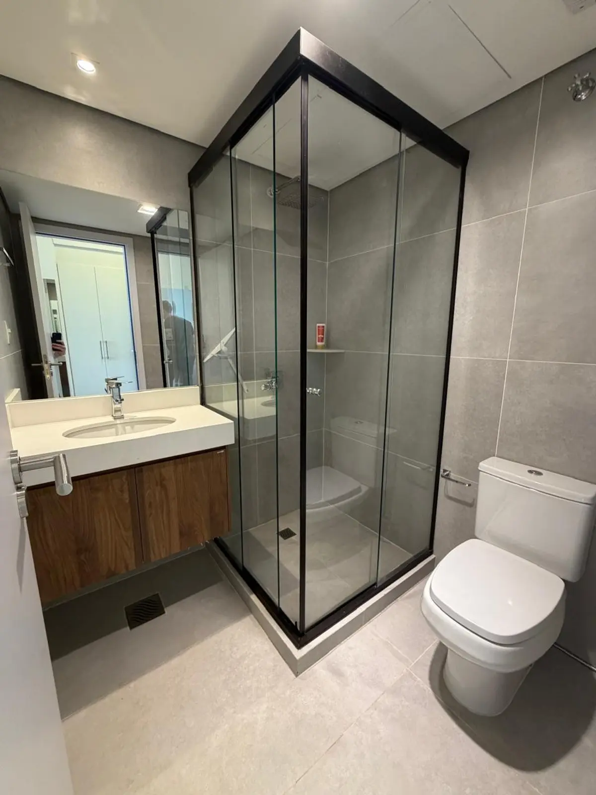 ALQUILO HERMOSO PENTHOUSE AMOBLADO CON TERRAZA PRIVADA QUINCHO,PISCINA. BARRIO VILLA MORRA - 9