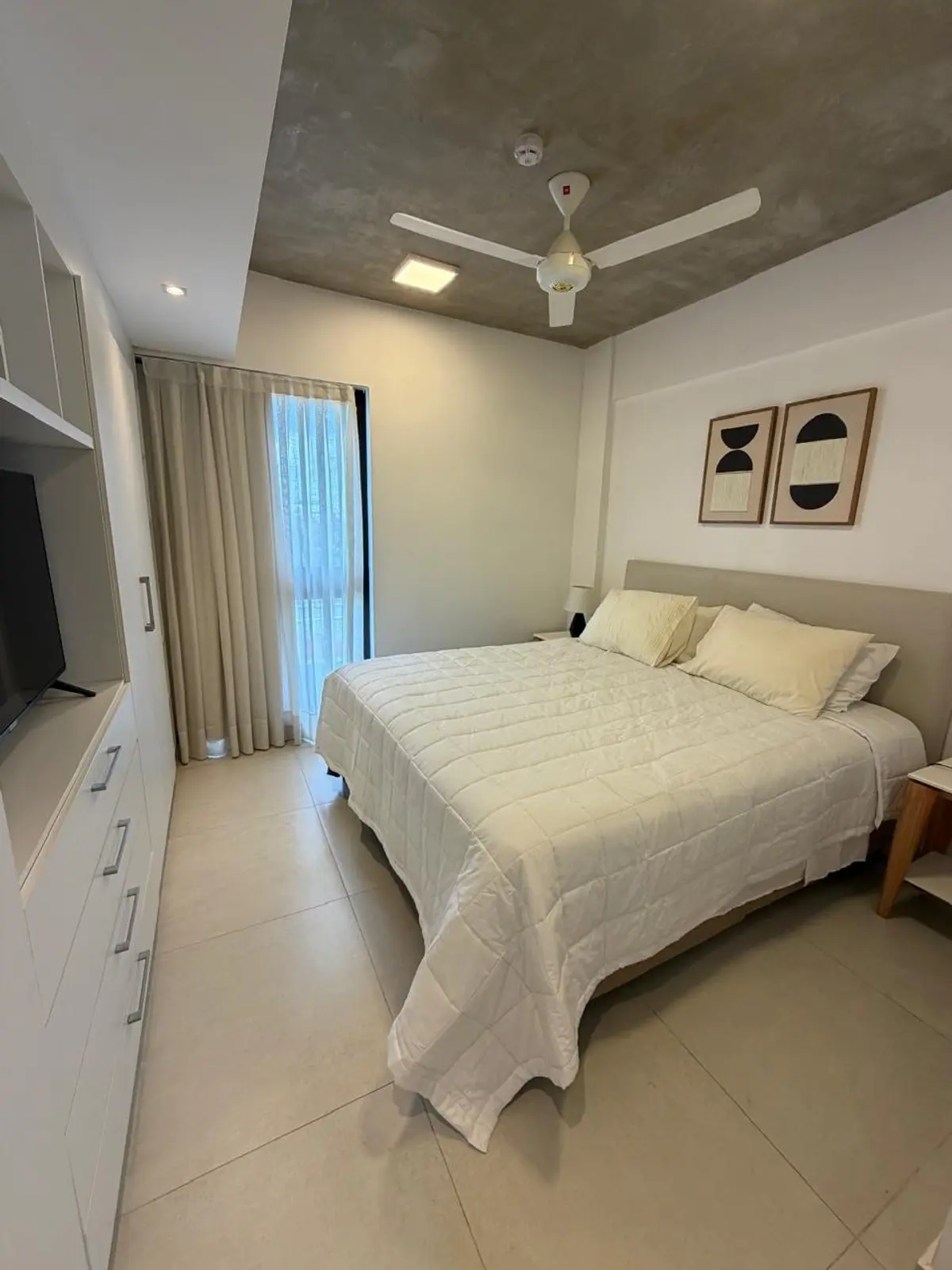 ALQUILO HERMOSO PENTHOUSE AMOBLADO CON TERRAZA PRIVADA QUINCHO,PISCINA. BARRIO VILLA MORRA - 10
