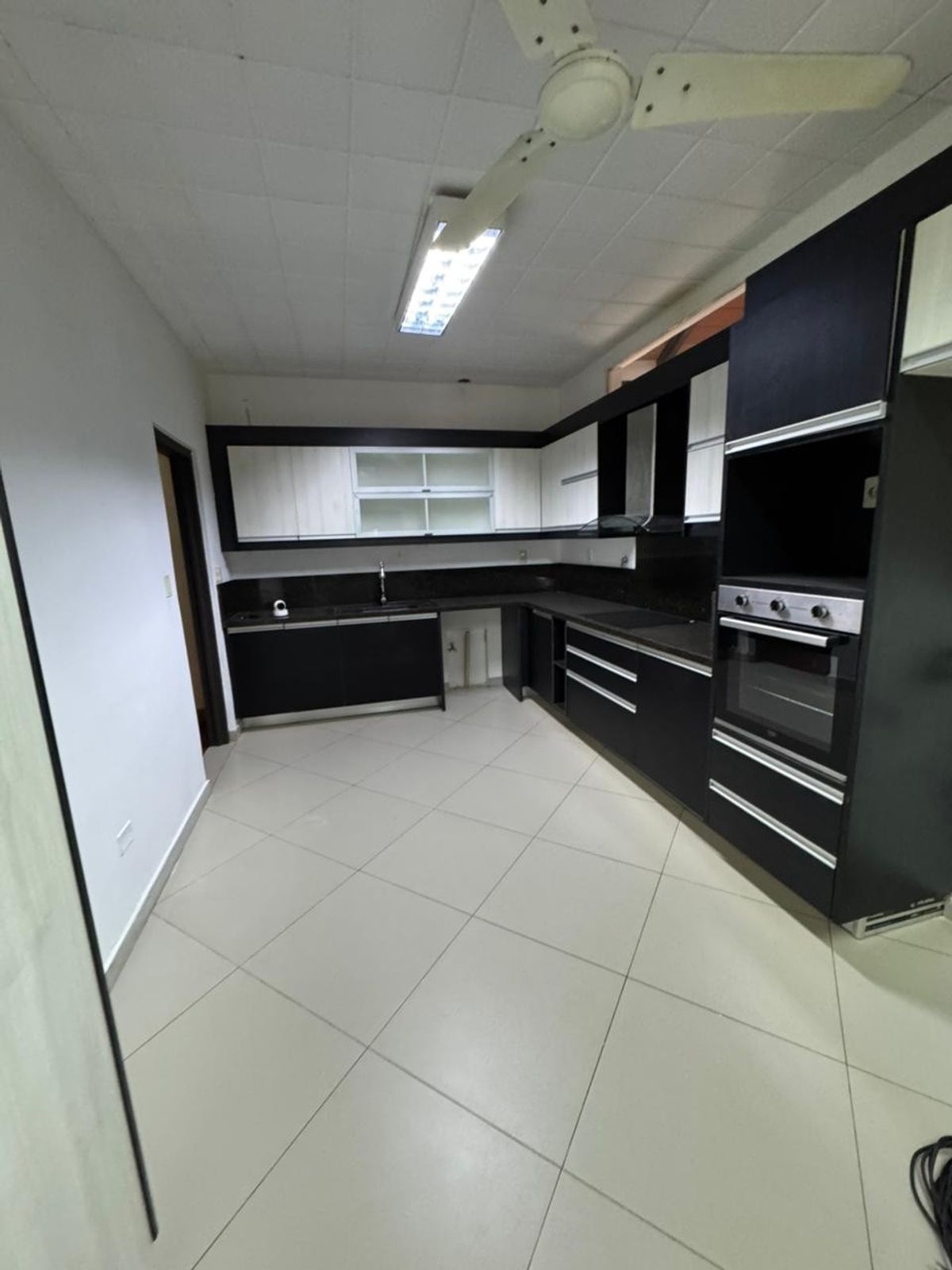 ALQUILO increible Residencia en El Dorado, para vivienda u oficina.- - 8