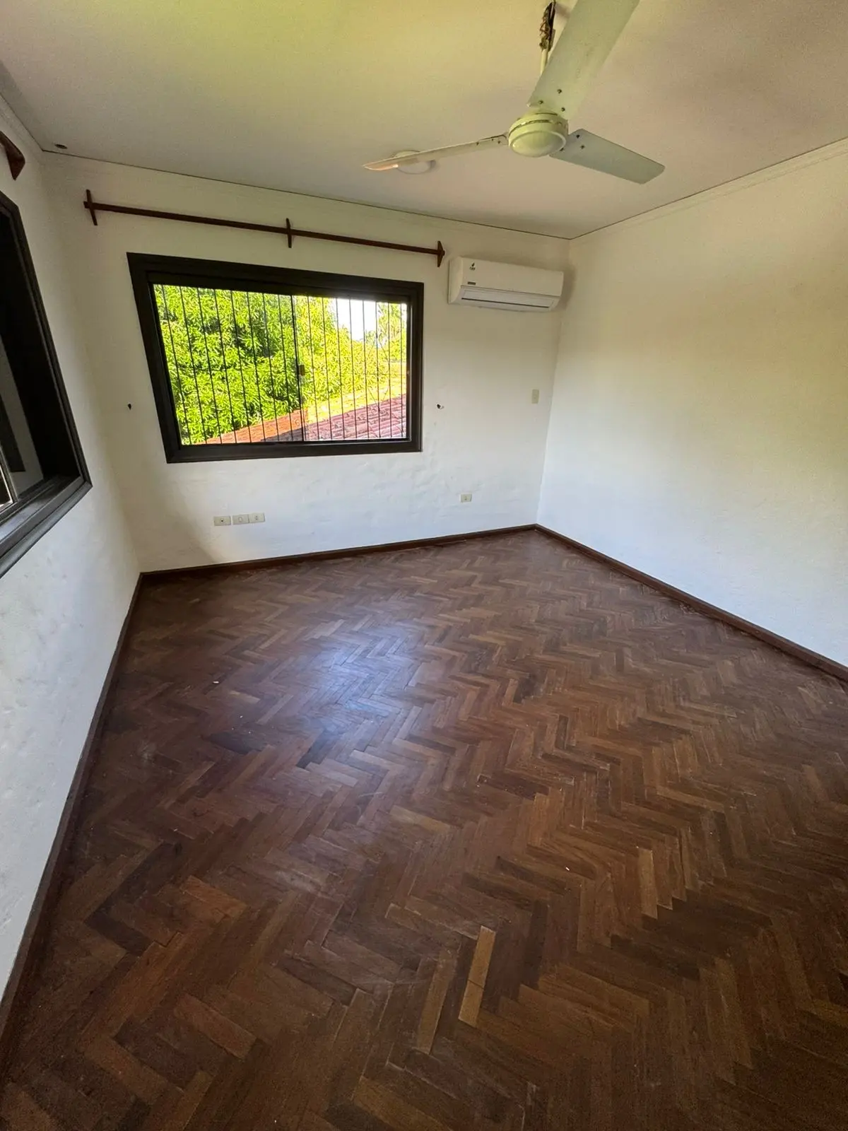 ALQUILO increible Residencia en El Dorado, para vivienda u oficina.- - 11