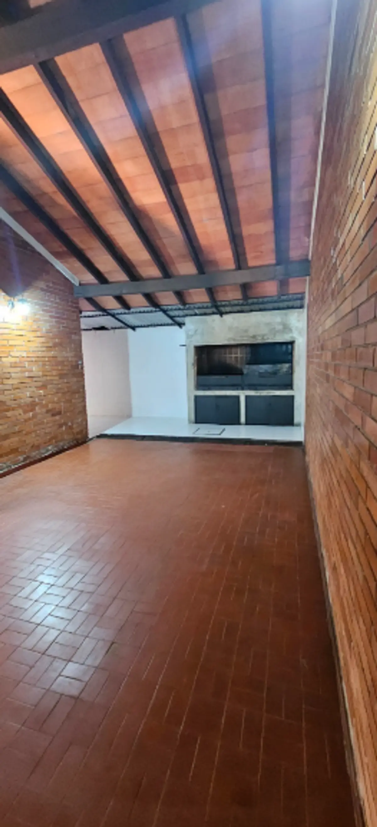ALQUILER PARA USO COMERCIAL - BARRIO LAS MERCEDES - imagen 2