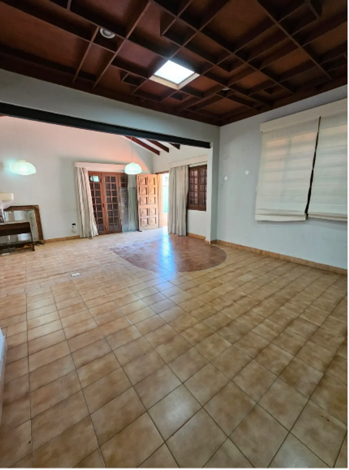 ALQUILER PARA USO COMERCIAL - BARRIO LAS MERCEDES - imagen 4