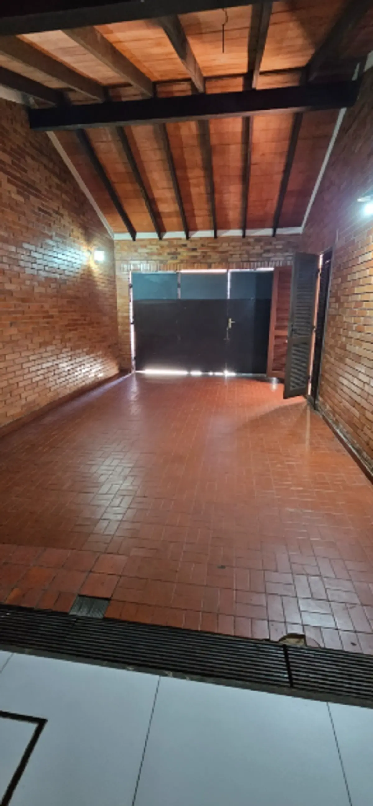 ALQUILER PARA USO COMERCIAL - BARRIO LAS MERCEDES - imagen 9