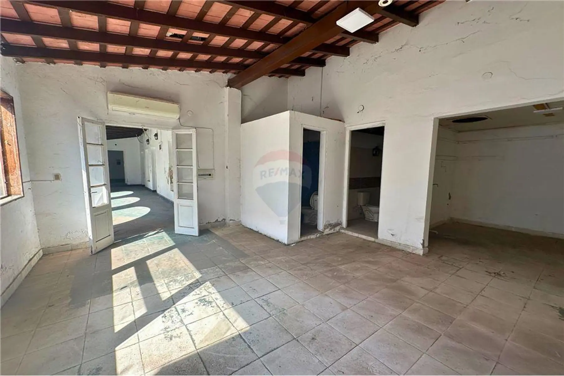 Casona con gran potencial - imagen 4