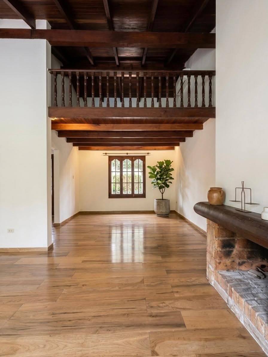 VENDO RESIDENCIA EN BARRIO MBURUCUYÁ - imagen 8