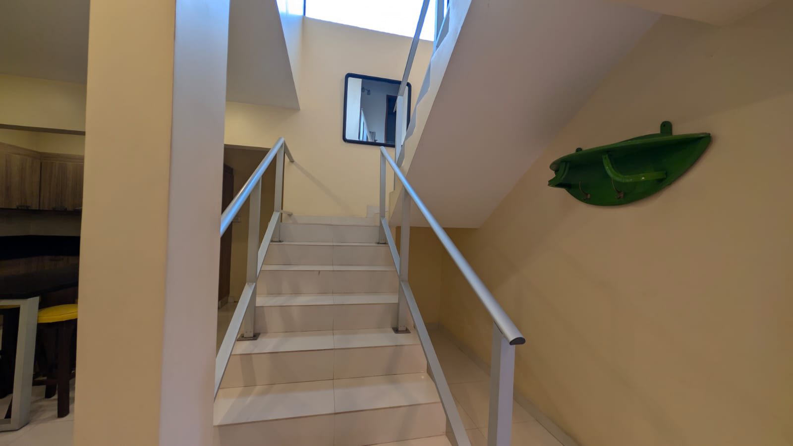 Residencia amoblada en alquiler o venta - Zona estratégica - 6
