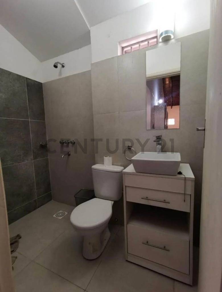 Venta de Casa en Las Mercedes, Asunción - imagen 3