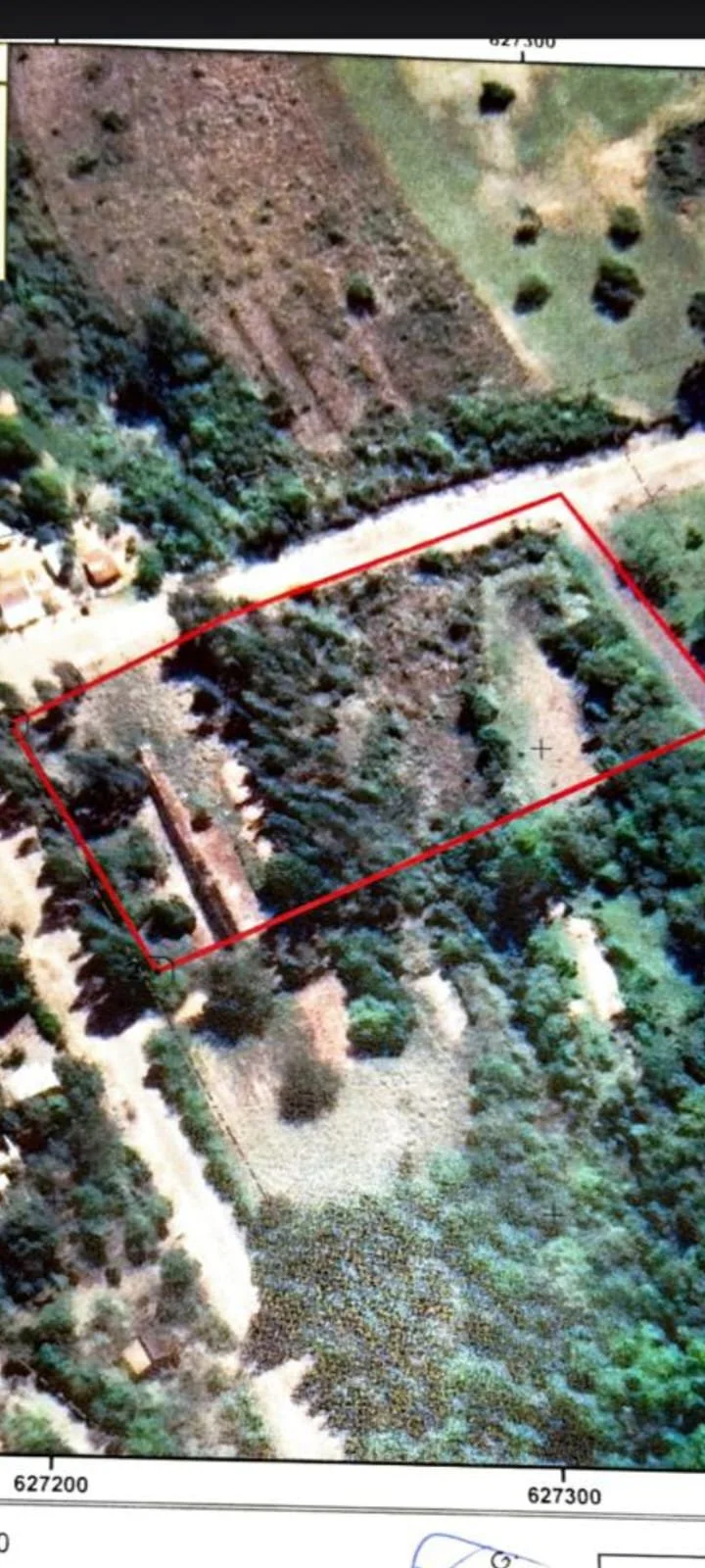 Trinidad: terreno céntrico de 8.000 m² - 1
