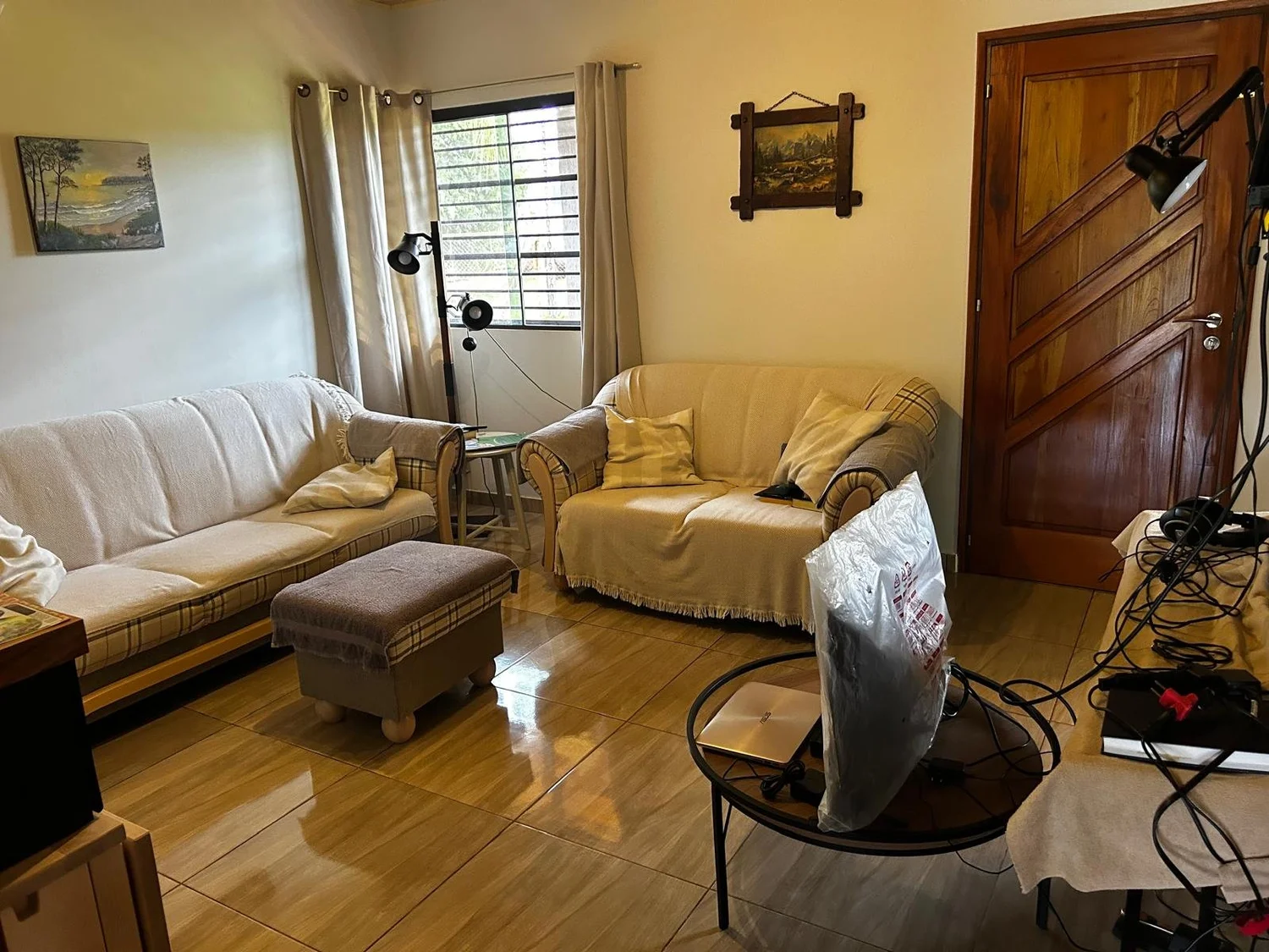 Bella Vista: vivienda familiar céntrica con posibilidades de ampliación - 5