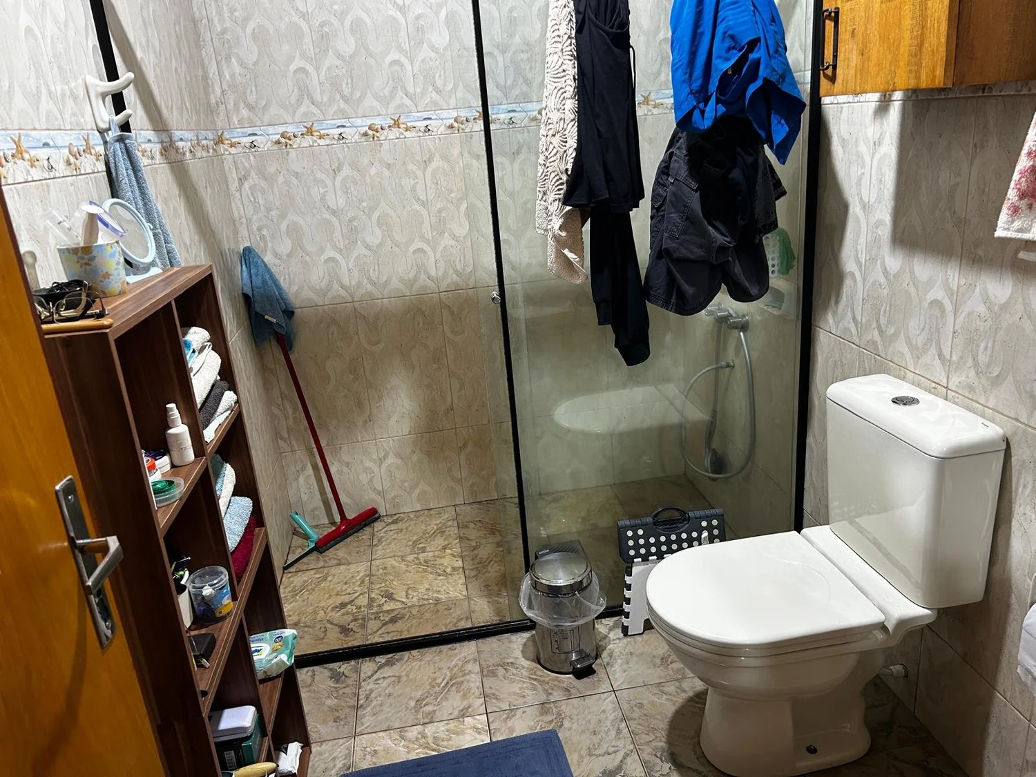 Bella Vista: vivienda familiar céntrica con posibilidades de ampliación - 7