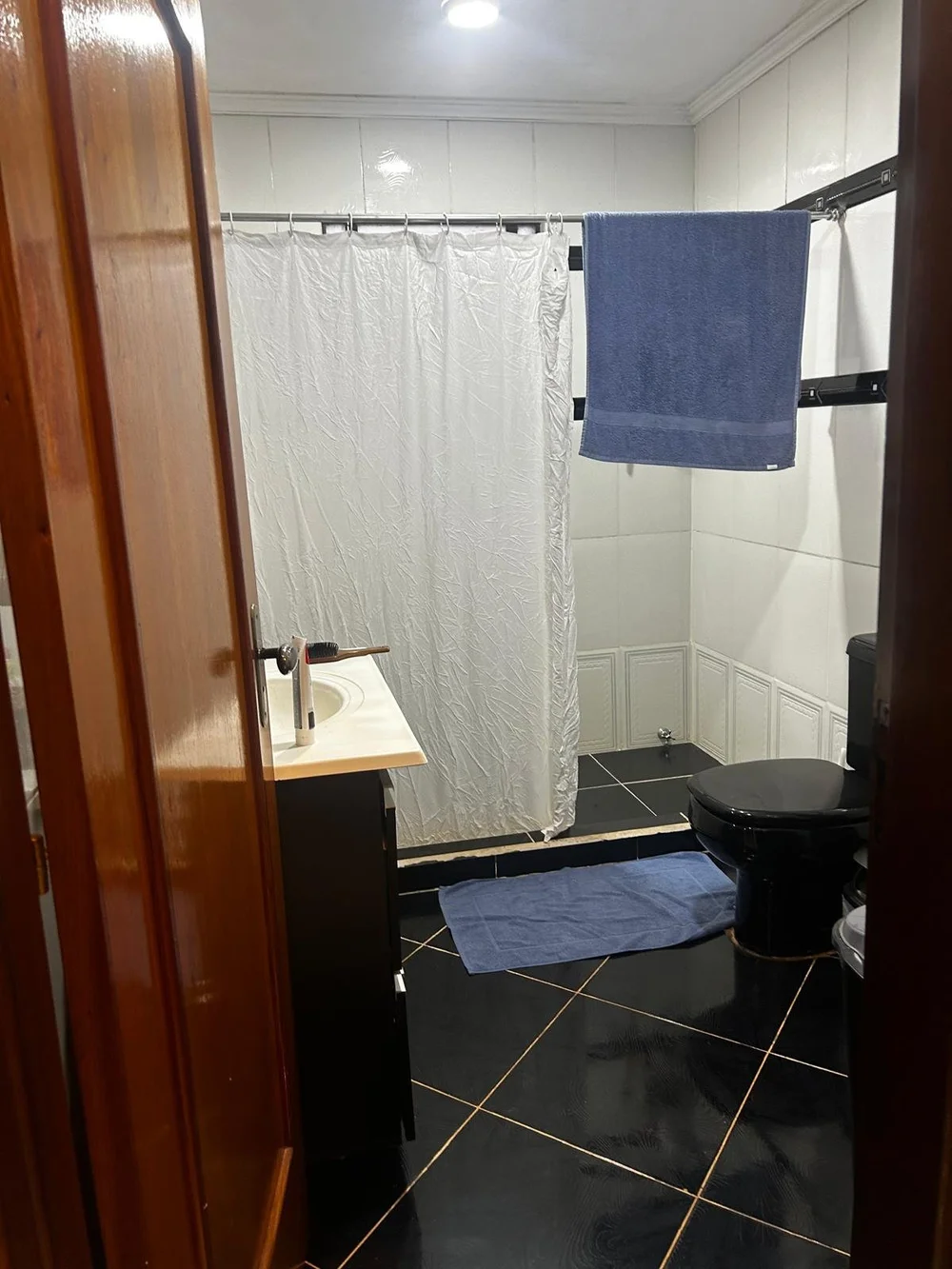 Obligado: 600 m² – vivienda familiar céntrica de 6 años - imagen 11