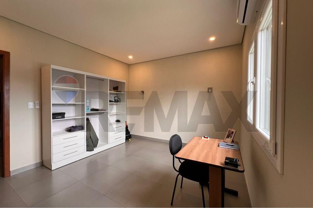 Residencial moderna en Caacupé con piscina Caacupé - imagen 10