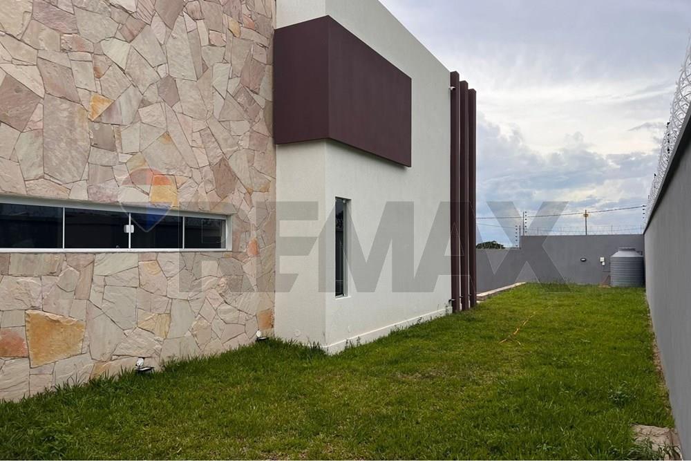 Residencial moderna en Caacupé con piscina Caacupé - imagen 15